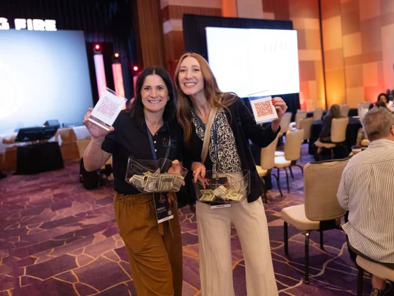 Mallory Hoskinson and Bonnie Donnelly at Home Improvement 2025 conference