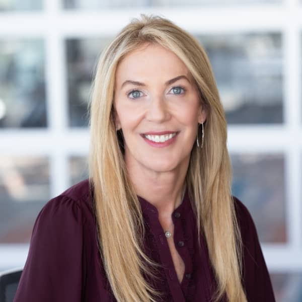 Professional Headshot of Right at Home's Chief Marketing Officer Dawn Drazdys
